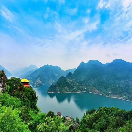 宜昌到長(zhǎng)陽清江畫廊一日游線路價(jià)格（市區(qū)或者東站往返）
